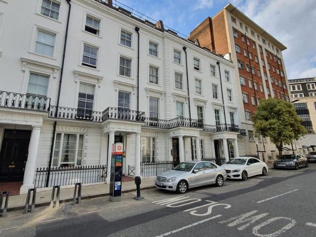 Apartment for rent in Bayswater, Greater London