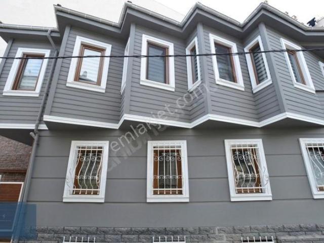 Ortaköy Mahallesi, Beşiktaş içerisinde kiralık Bina