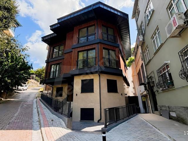 Ortaköy Mahallesi, Beşiktaş içerisinde satılık mülk