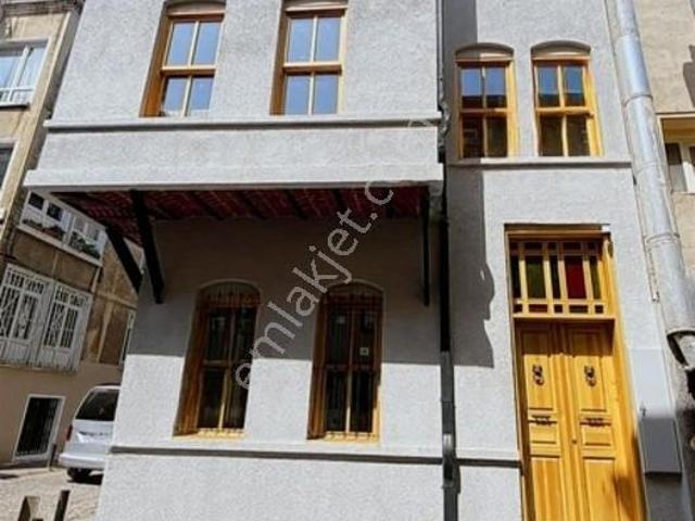 Mecidiye Mahallesi, Beşiktaş içerisinde satılık Villa