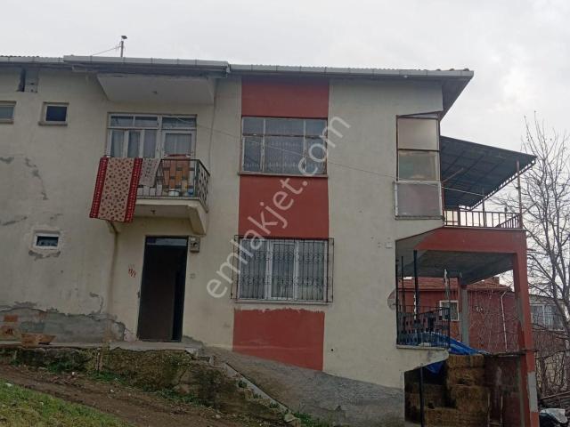 Mecitözü içerisinde satılık Köy evi