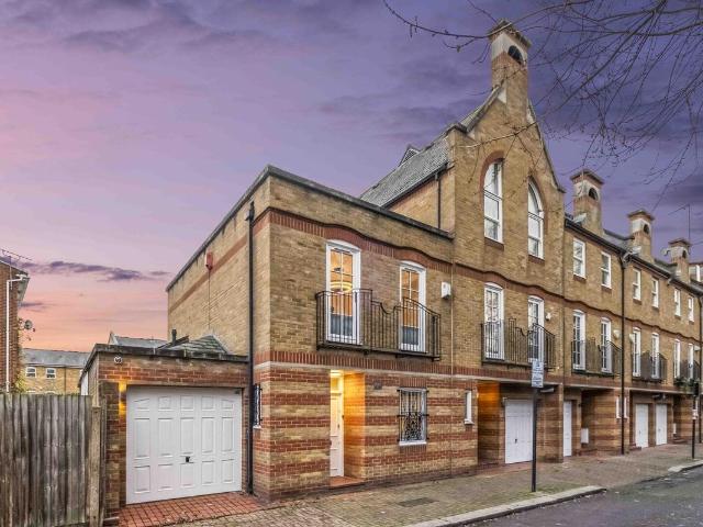 House for rent in London Borough of Wandsworth, Greater London