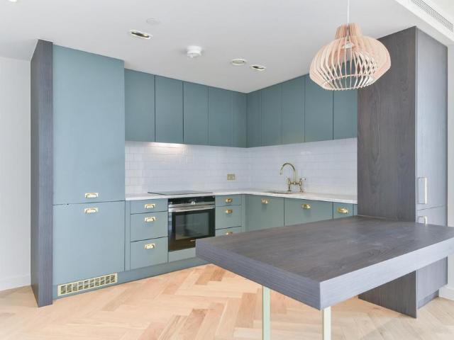 Apartment for rent in West Hampstead Square, Greater London