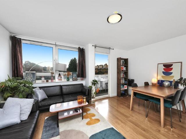 Apartment for rent in Haggerston, Greater London