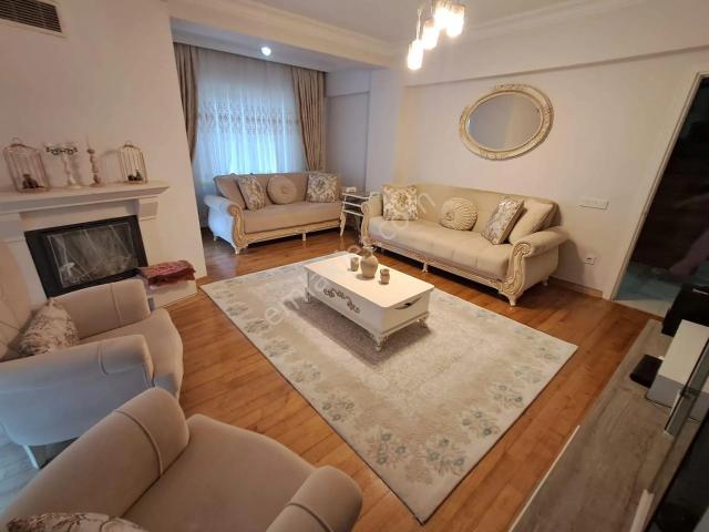 Ataşehir, İstanbul içerisinde satılık mülk