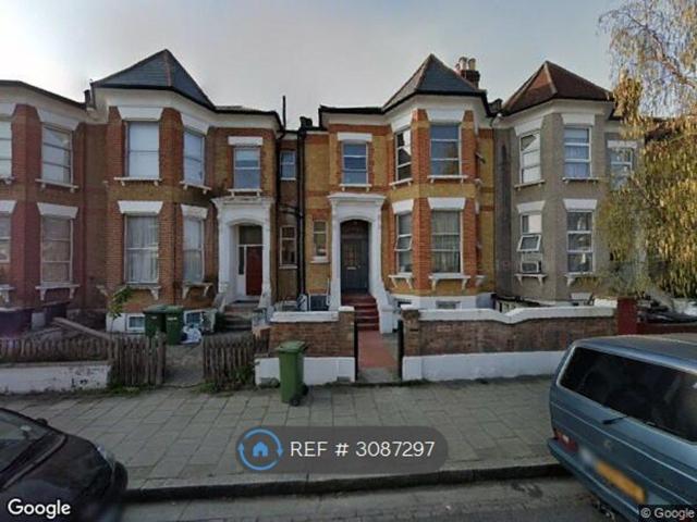 Apartment for rent in Upper Clapton, Greater London