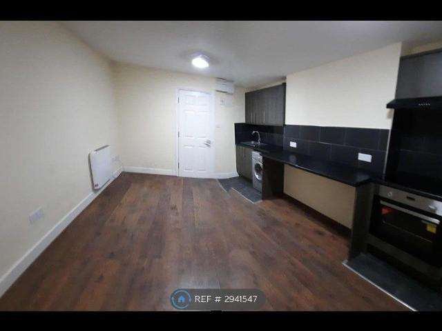Studio for rent in West Hackney, Upper Clapton