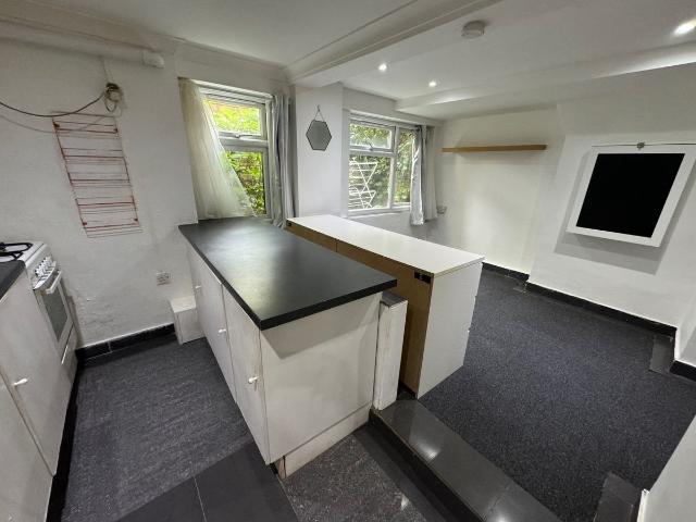 Studio for rent in Upper Clapton, Greater London