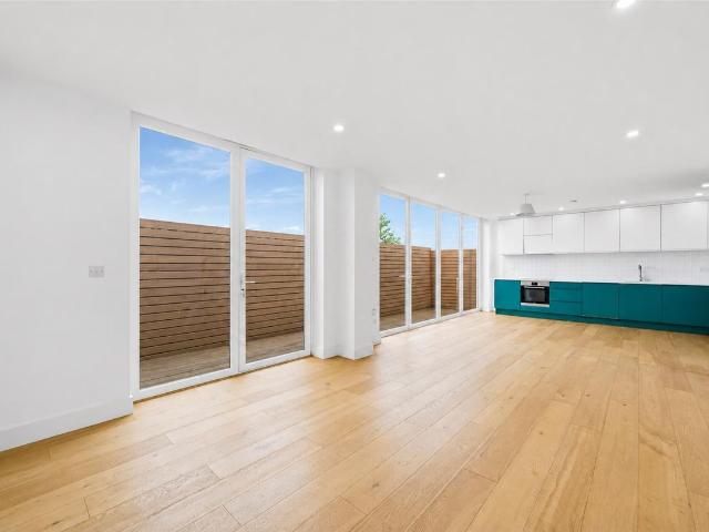 House for rent in Horn Park, Greater London