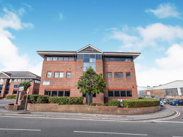 Apartment for rent in Hart, Hampshire