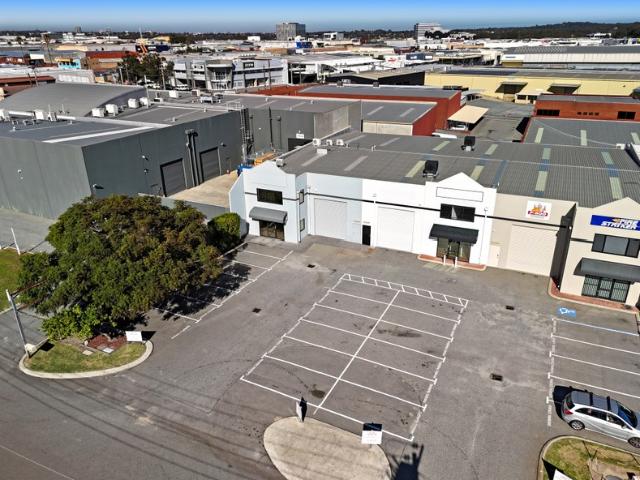 Warehouse for rent in Stirling, Western Australia