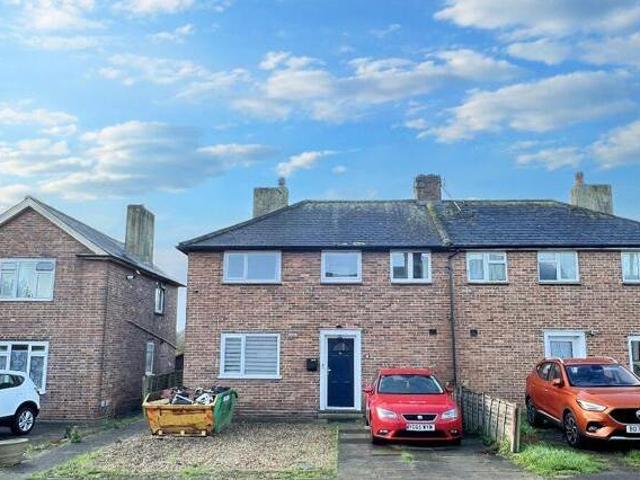 House for sale in Willesborough, Bridgefield