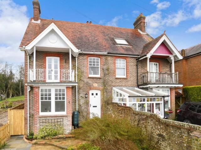 Apartment for rent in Jarvis Brook, Cross In Hand