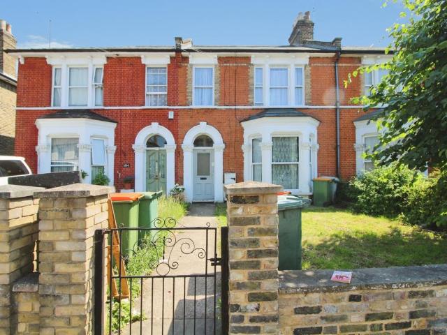 House for rent in Manor Park, Greater London