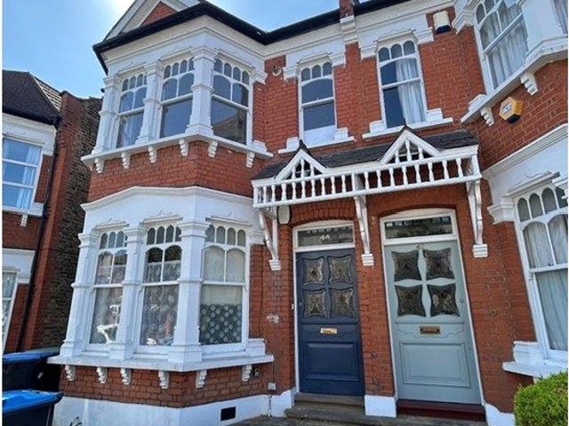 Apartment for rent in Palmers Green, Greater London