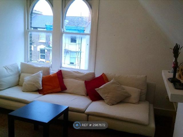Apartment for rent in Stroud Green, Greater London