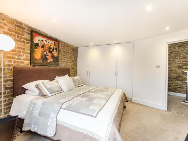 House for rent in Dollis Hill, Greater London