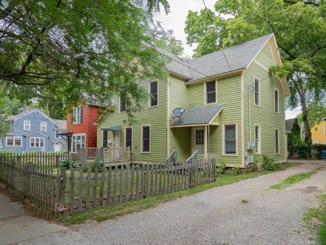 House for sale in Kalamazoo