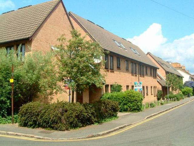 Studio for rent in Slough