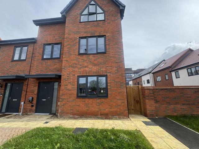 House for rent in Southcourt, Aylesbury