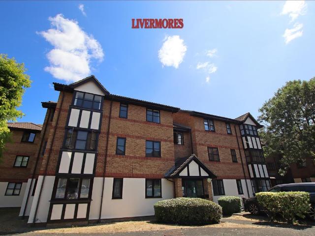 Apartment for rent in Stone, Monks Orchard