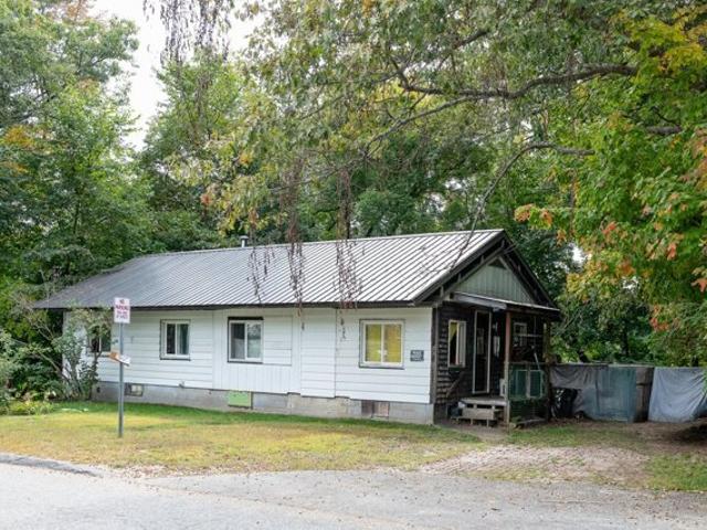 House for sale in Mexico, Maine