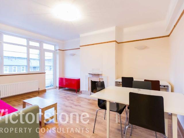 Apartment for rent in Stepney, Greater London