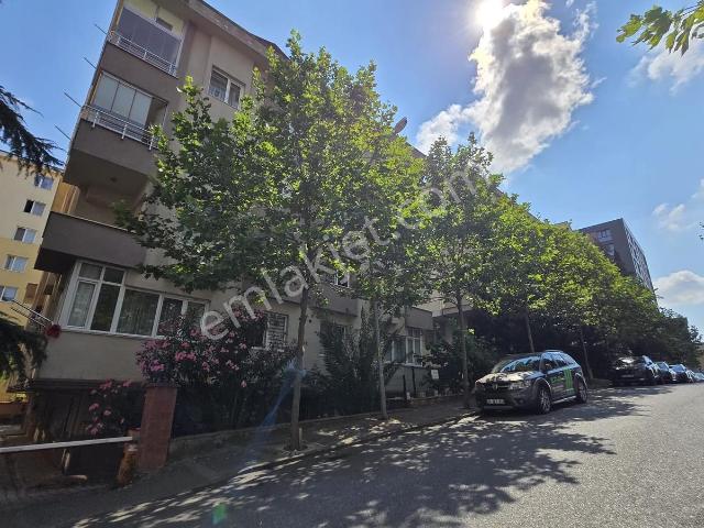 Ümraniye, İstanbul içerisinde kiralık mülk