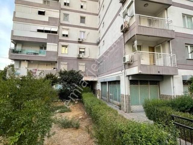 Osmangazi Mahallesi, Bayraklı içerisinde satılık mülk