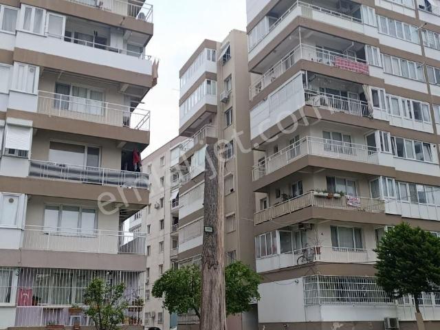 Bayrakli, İzmir içerisinde satılık mülk