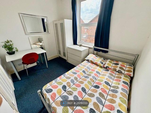 Room for rent in Old Lenton, Haddon