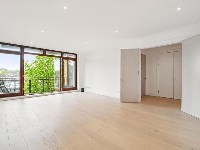Apartment for rent in Tower Liberty, Wapping