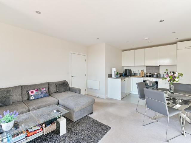 Apartment for rent in Whitley, Reading