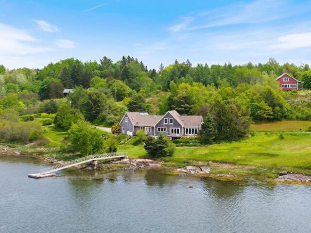 House for sale in Cushing, Maine