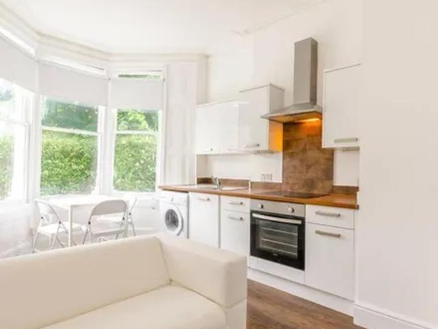 Apartment for rent in Stroud Green, Greater London