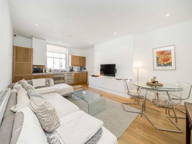 House for rent in Bayswater, Greater London