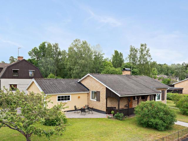 Bostad till salu i Hovmantorp, Kronoberg