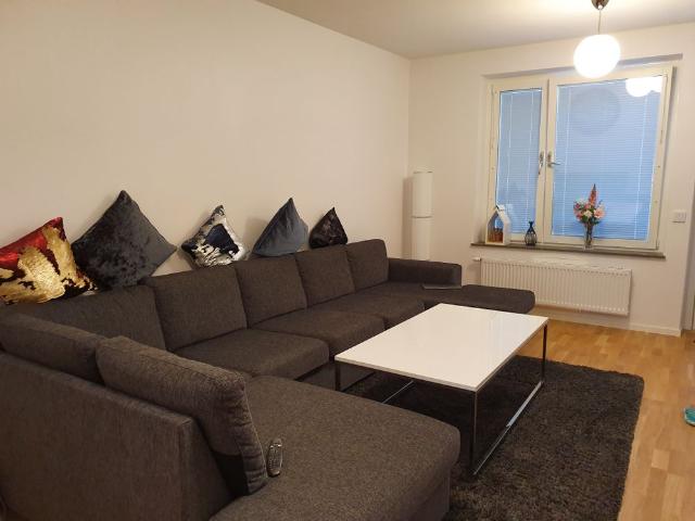 Lägenhet hyra i Hässelby-Vällingby, Botkyrka
