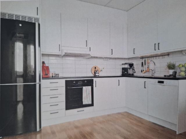 Lägenhet hyra i Hässelby-Vällingby, Botkyrka