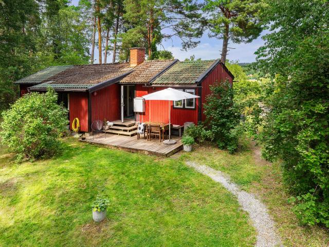 Hus till salu i Ekerö, Stockholm