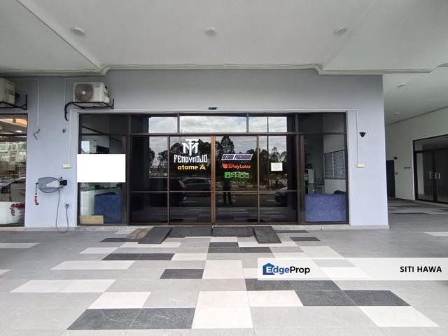 Shop for rent in Kajang, Langat