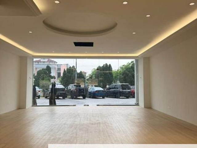 Shop for rent in Kajang, Langat