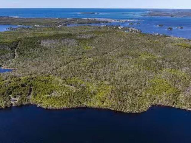 House for sale in Ostrea Lake, Nova Scotia