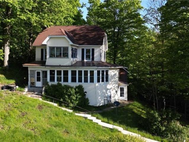 House for sale in Star Lake