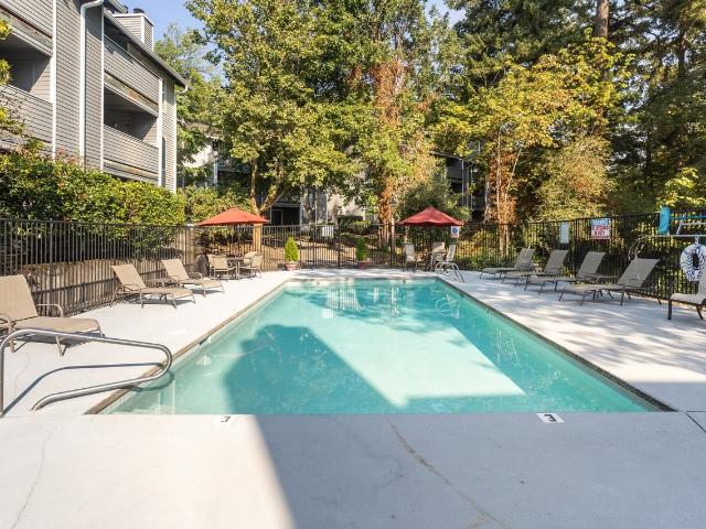 Apartment for rent in Lake Oswego, Oregon