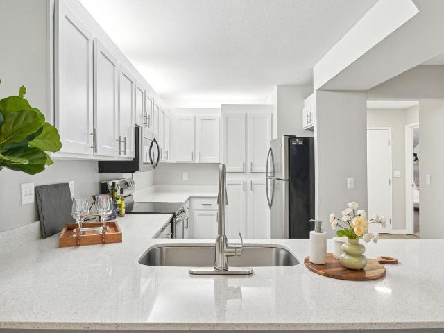 Apartment for rent in Foothills, Lake Oswego