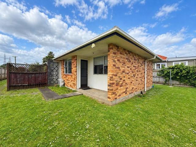 House for rent in Owhata, Oroua County