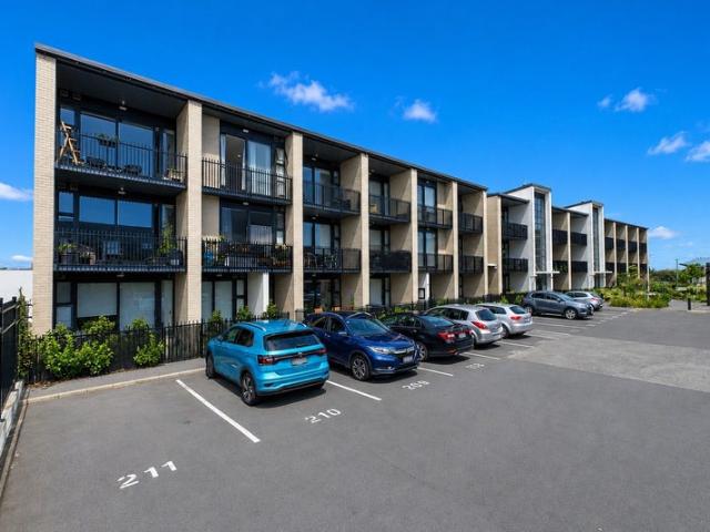 Apartment for rent in Owhata