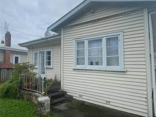 House for rent in Owhata, Oroua County