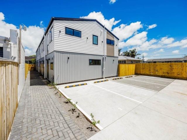 House for rent in Owhata, Oroua County